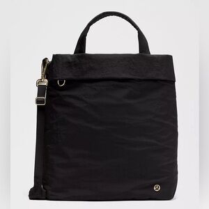 Lululemon On my level tote bag 20L
